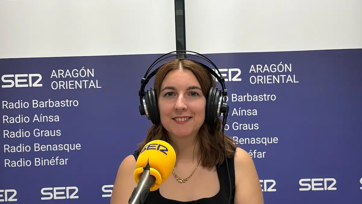 «Reflexionando sintácticamente»: el nuevo manual de la barbastrense Silvia Molina para dominar la sintaxis en la PAU.